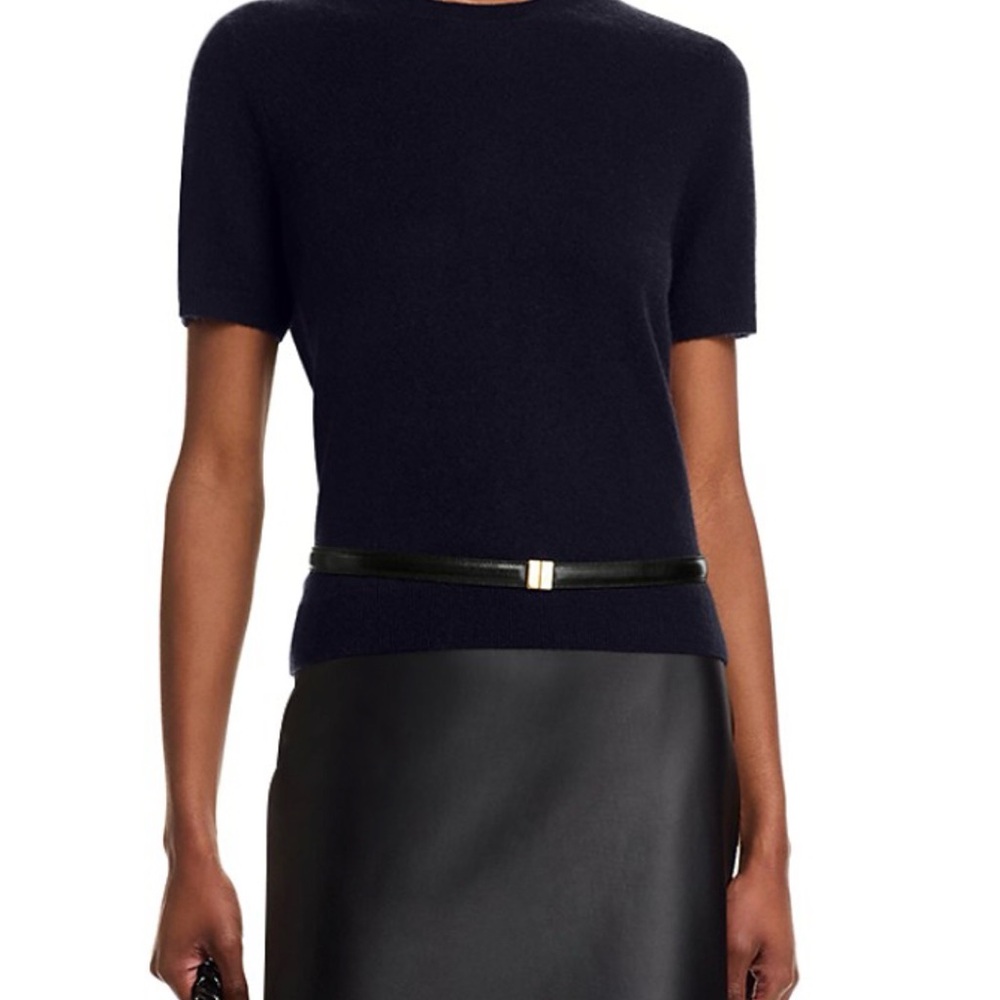 Bloomingdale’s cashmere tee, NWT in deep navy blue.